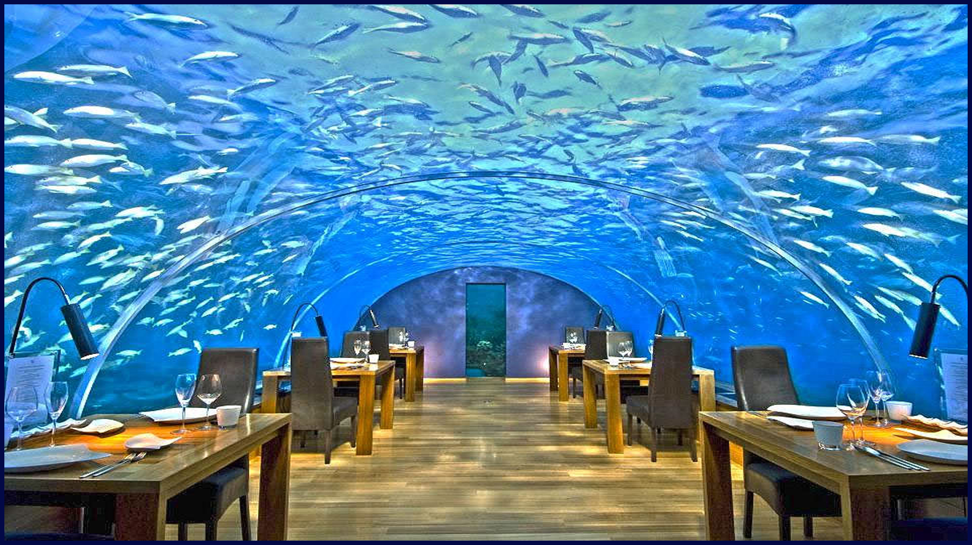 Ithiaa Undersea restaurant